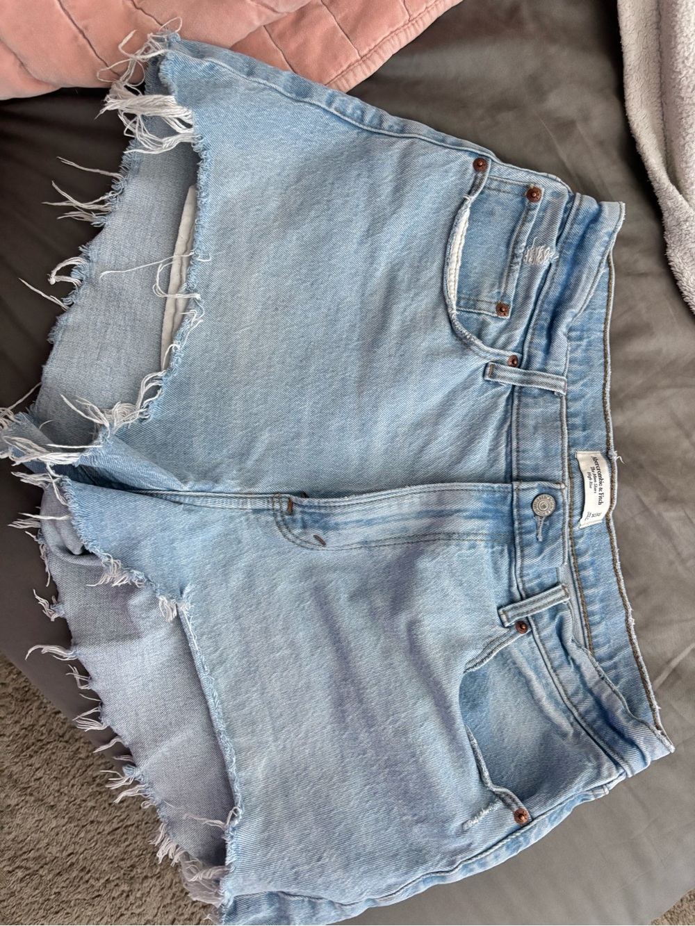 Abercrombie & Fitch Light Wash Frayed Hem Denim Shorts